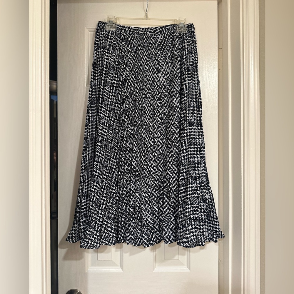 Banana Republic Houndstooth Midi Skirt